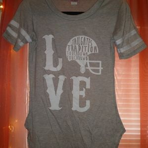 Miss popular women's tee size large